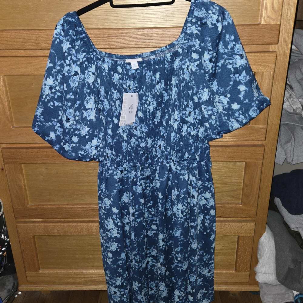 Smocked Blue Floral Scoop-Neck Midi Dress